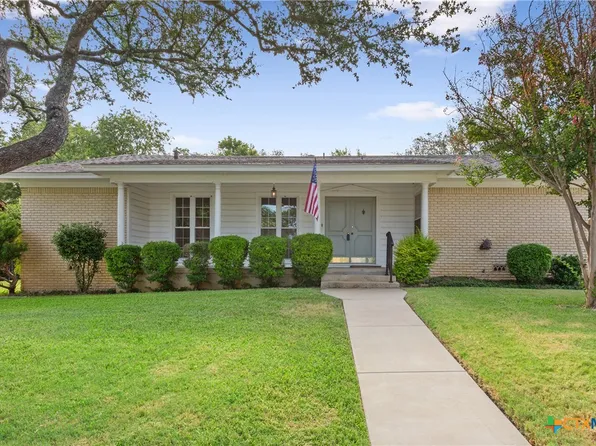 207 Live Oak Dr, Harker Heights, TX 76548