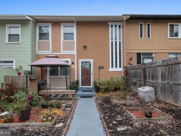 12666 Dulcinea Pl, Woodbridge, VA 22192