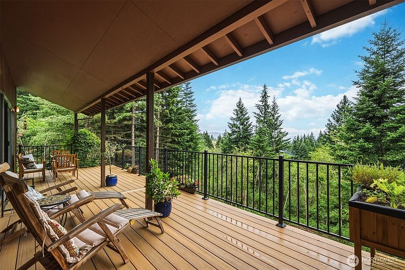 5th image of 15317 NE Winsor Drive