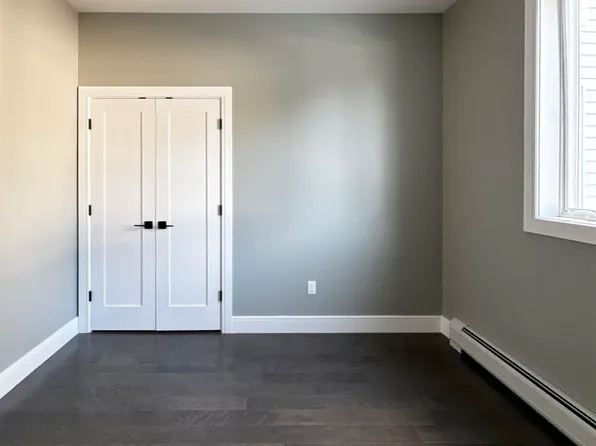 29 Carlton Avenue image 31 of 32