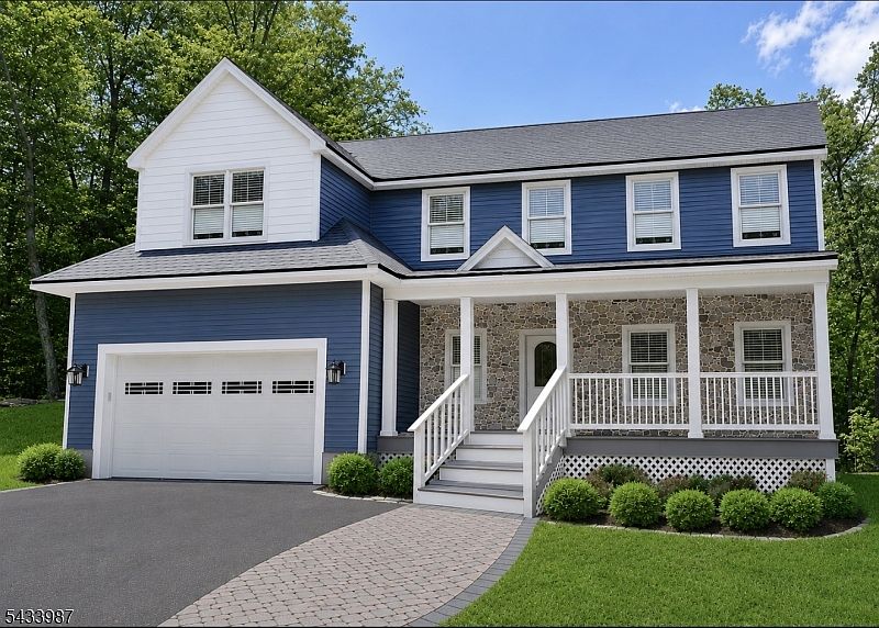 1st image of 88 Mathews Ave