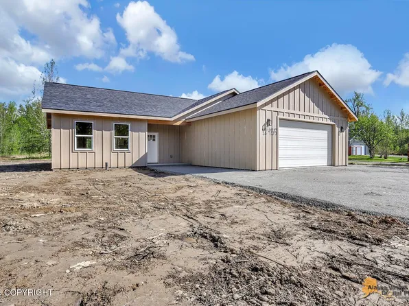 12455 E Soapstone Rd, Palmer, AK 99645