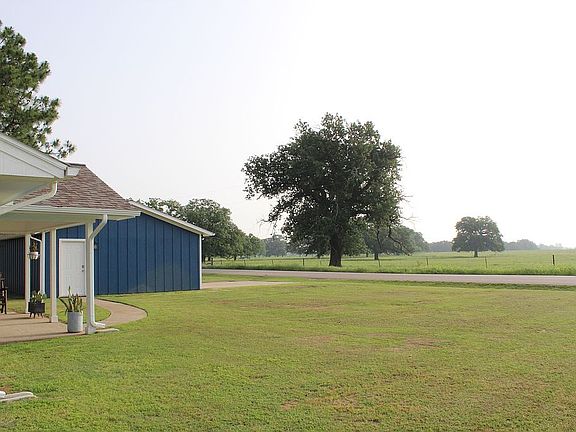 4th image of 1198 Poe Prairie Rd