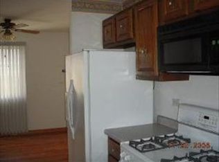 535 Alton Ct, Carol Stream, IL 60188