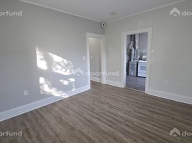 1006 Main St, Worcester, MA