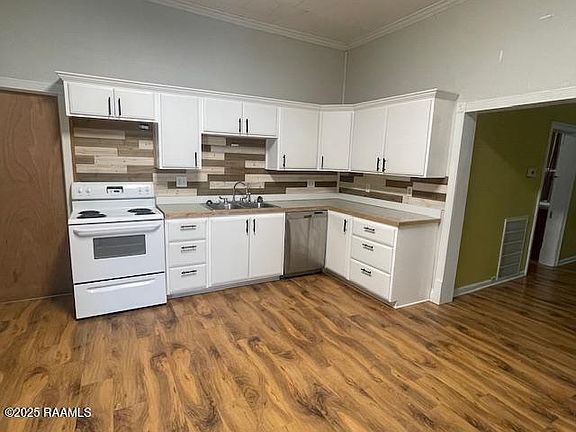 4th image of 532 Kellogg Ave