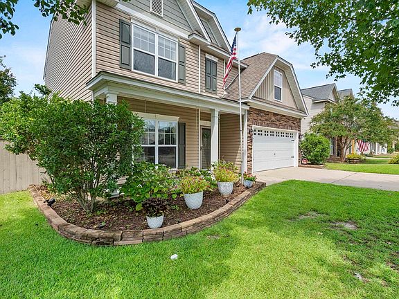 3rd image of 334 Orchard Grove Ln