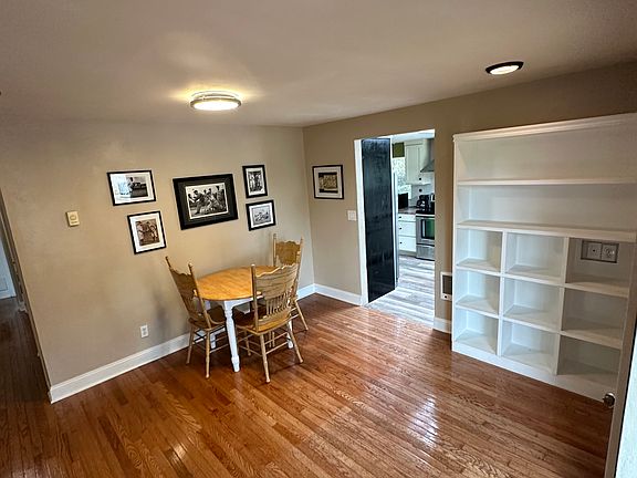 5th image of 322 Division St NW #A