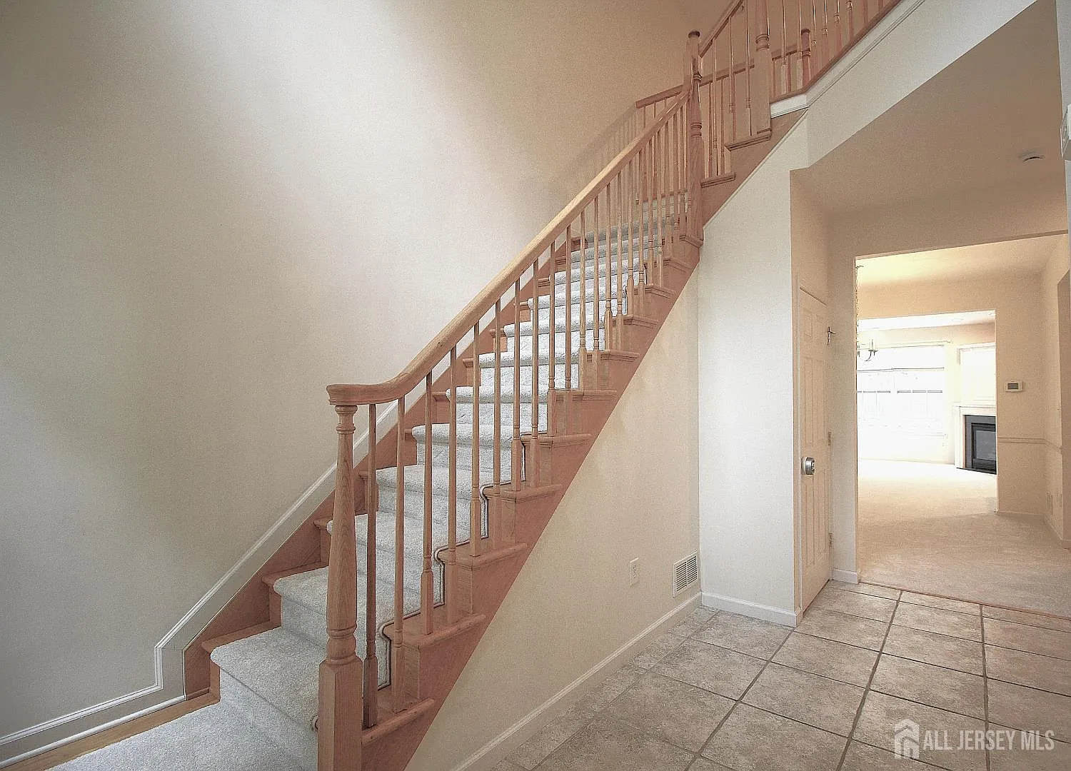 2 bed, 2.5 bath, 1755 sqft, $3,350 — Photo 4