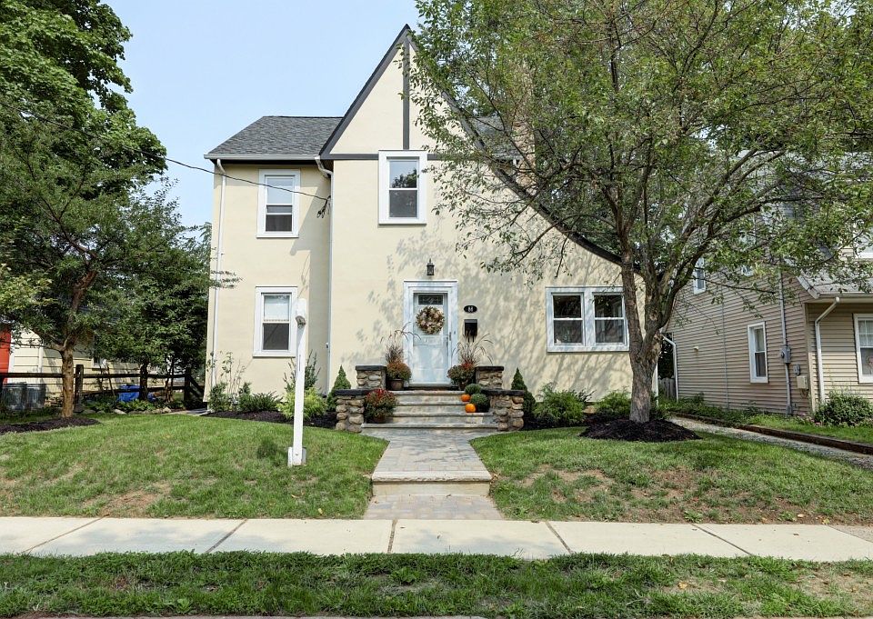 1st image of 86 Clinton Ave