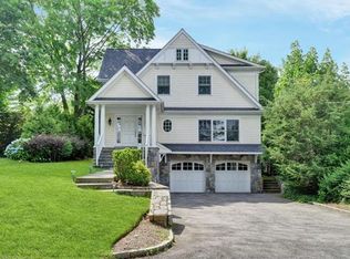 12 Overlook Pl, Rye, NY 10580