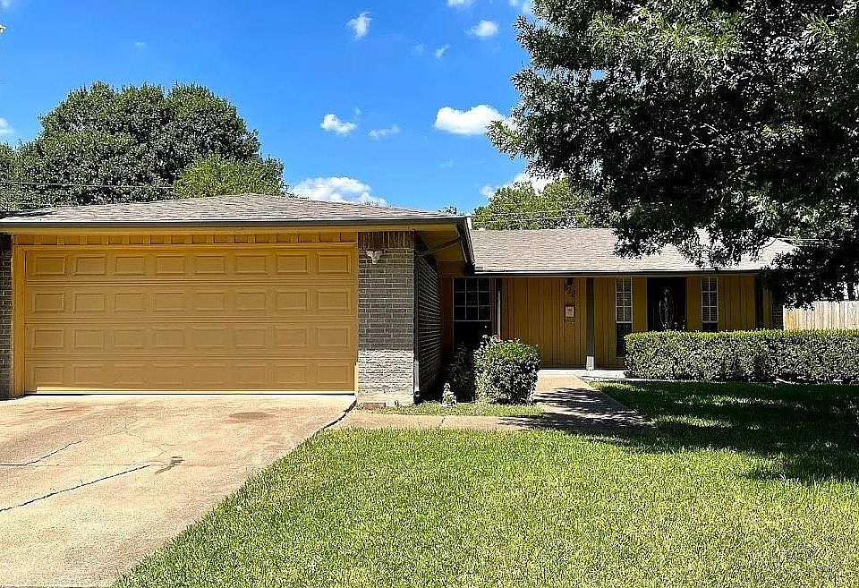 822 Kingswood Ave, Richardson, TX 75080 Zillow
