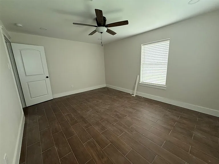 5924 Honeysuckle Dr — Photo 22