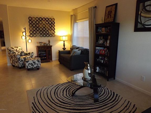 5th image of 799 Battersea Dr