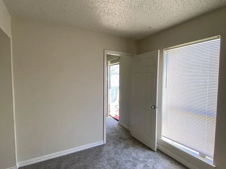 8110 Skillman St #1047H — Photo 11