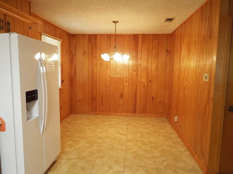 52 Meadows Ln — Photo 11