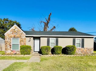 16 Hillwood Cv, Jackson, TN 38305