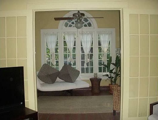 2nd image of 340 N McLean Blvd APT 3