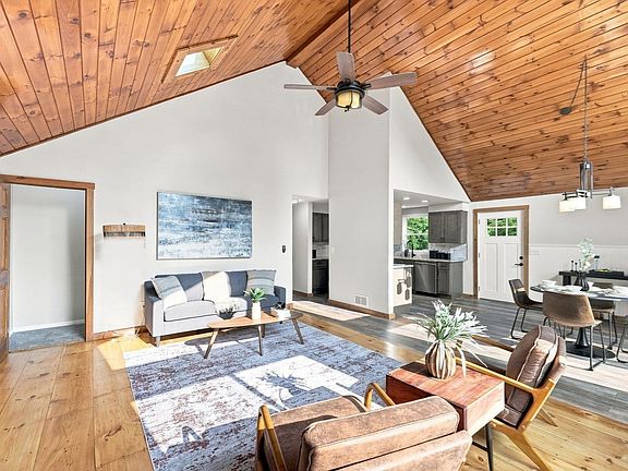 4th image of 276 Old Gilbertville Rd