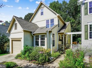 6576 Creek Run Dr, Centreville, VA 20121