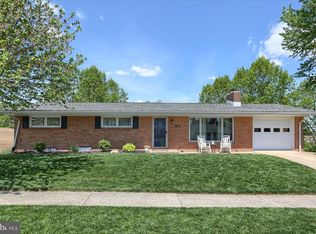 103 Sunset Dr, New Cumberland, PA 17070