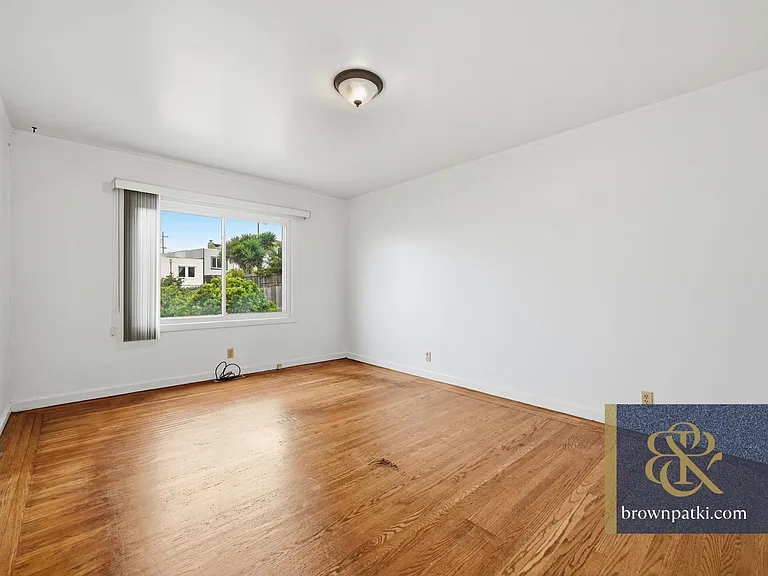 320 Bridgeview Dr — Photo 11