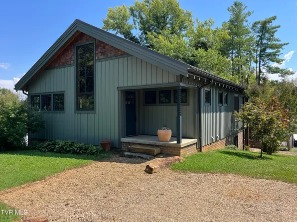 203 W College St, Jonesborough, TN 37659