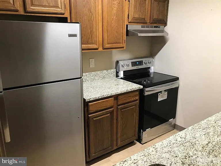 4811 Ravens Crest Dr — Photo 6