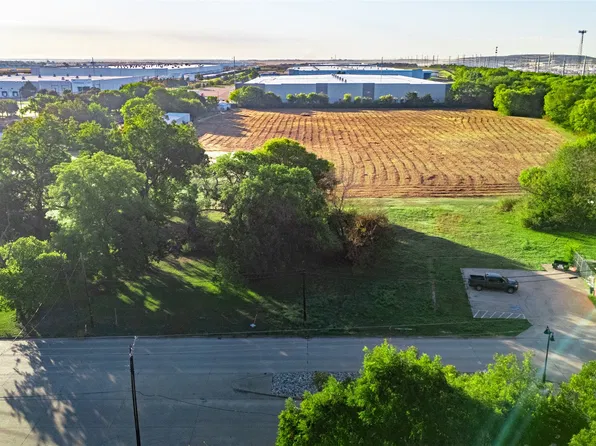 120 E Belt Line Rd #120, Wilmer, TX 75172