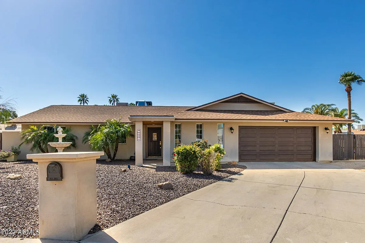 Building Photo - 3440 E Larkspur Dr