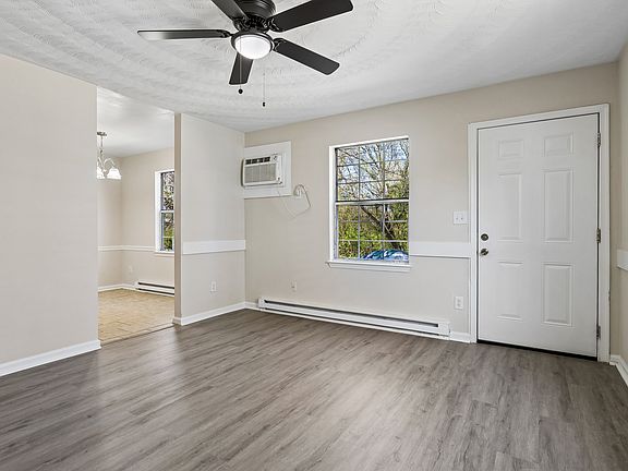 5th image of 1324 Selden Ave