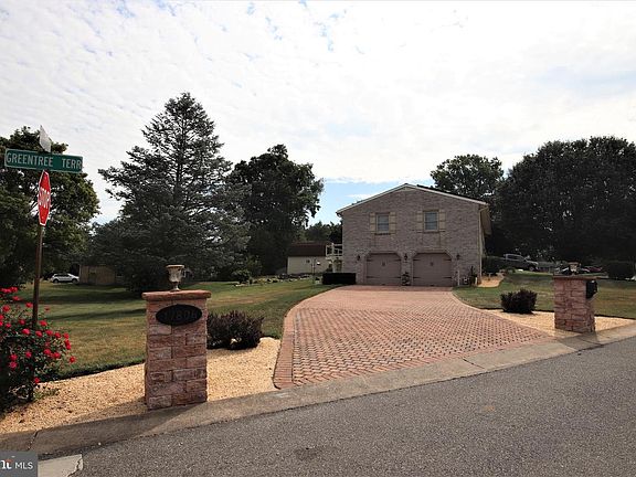 3rd image of 17806 Greentree Ter