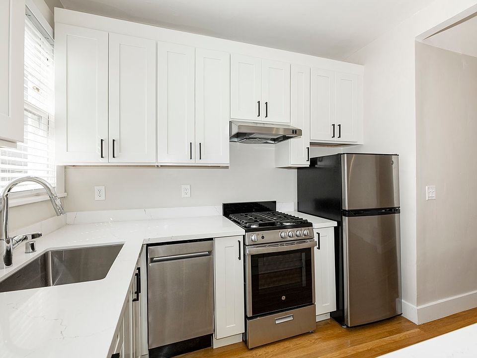 1st image of 1700 Bush St APT 15
