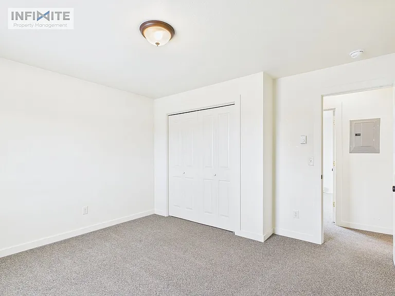 215 S 18th Ave #1 — Photo 9