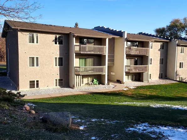 1205 Highland Ave, Northfield, MN 55057