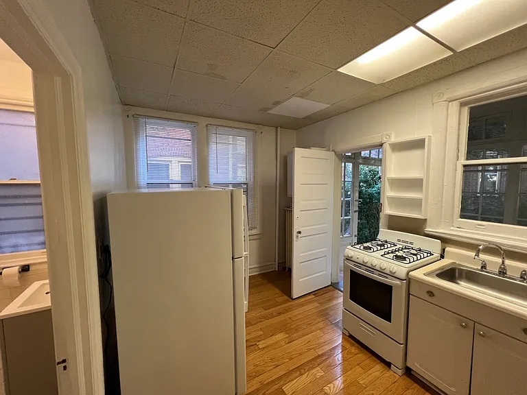 4421 Baltimore Ave #1F — Photo 13