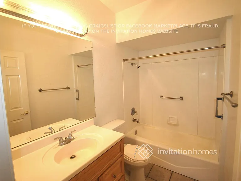 705 N Pine St — Photo 9