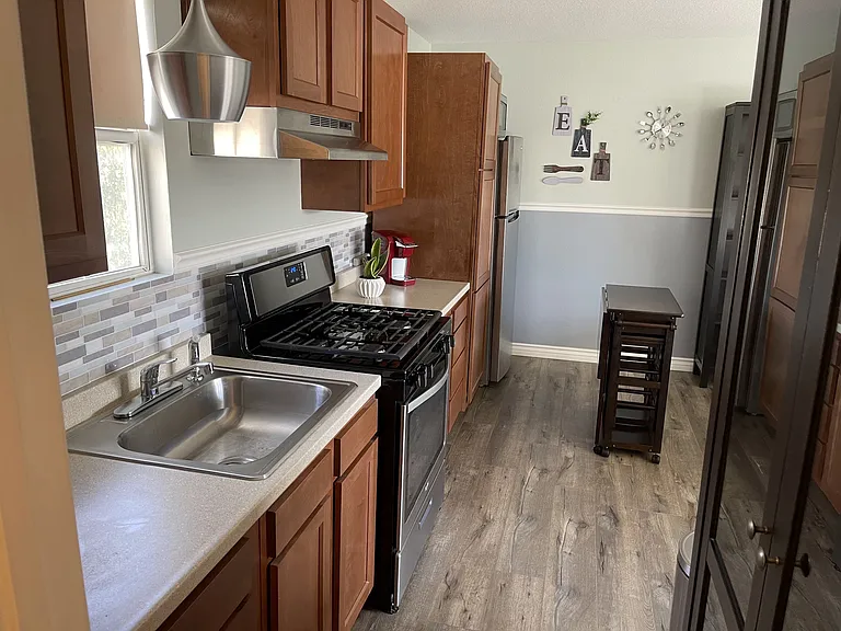 12880 Magnolia Ave #9 — Photo 14