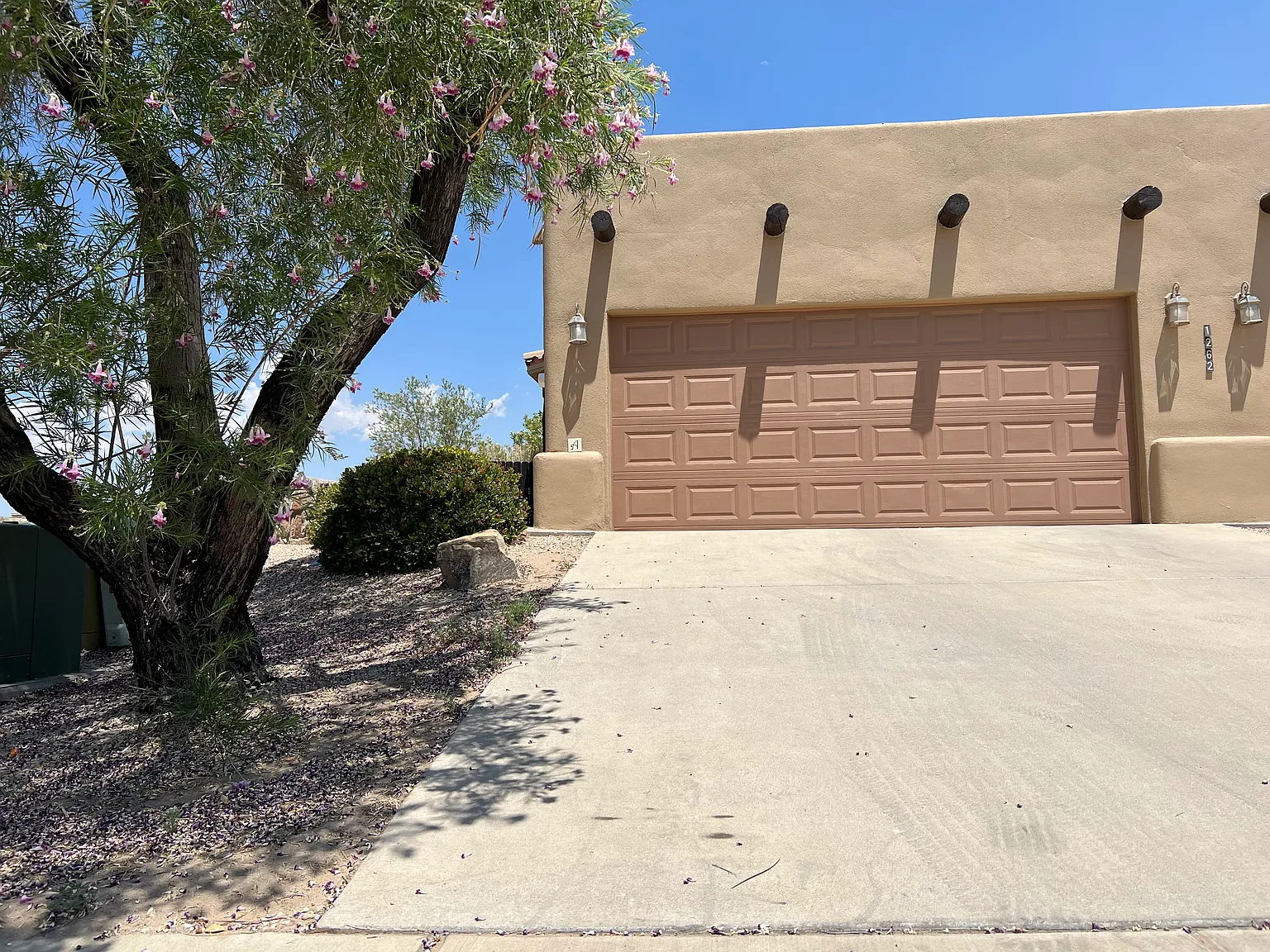 2 bed, 1145 sqft, $1,600 — Photo 3