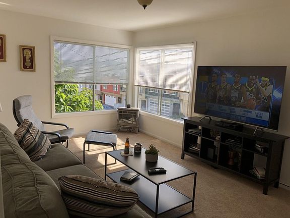 LIving Room, Great Light, Corner UNIT