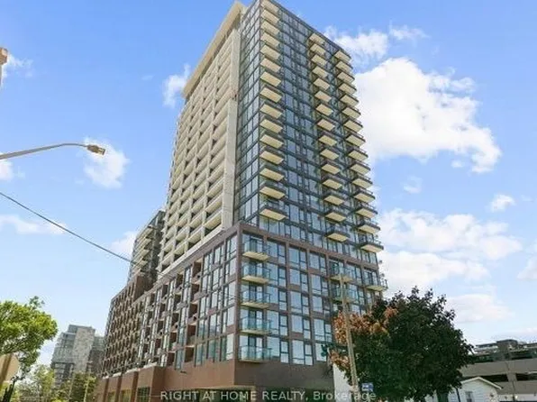 28 Ann St #223, Mississauga, ON L5G 3G1