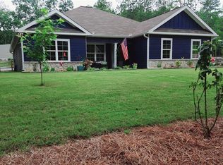 11 Pine Grove Ln, Salem, AL 36874