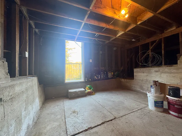 914 Everett Ave — Photo 52