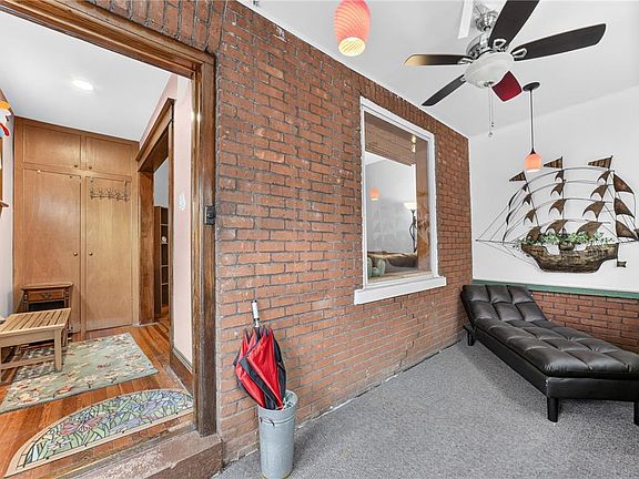 3rd image of 603 N Clewell St