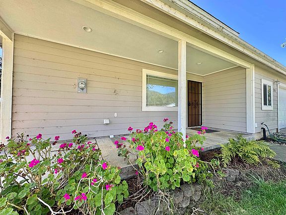 2nd image of 130 Azalea Dr