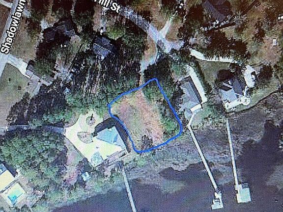 2nd image of 704 Hill St