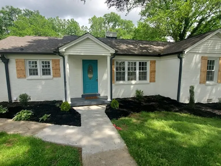 1206 Rolling Fields Dr — Photo 1