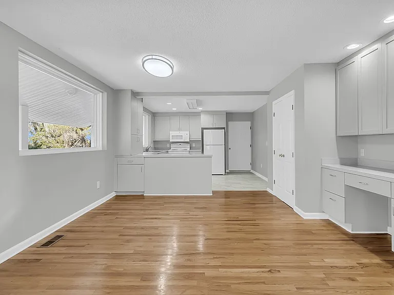 5844 Oak Hart Rd — Photo 35
