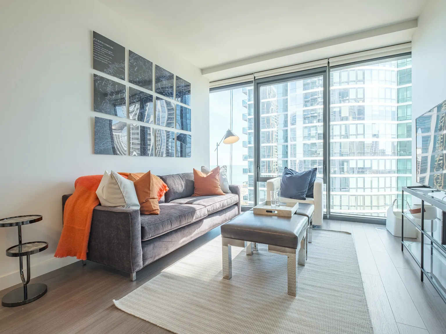 1 bed, 1.0 bath, $2,735 — Photo 3
