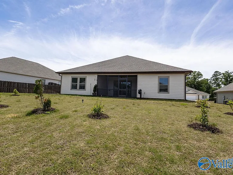 143 Sager Cir — Photo 35